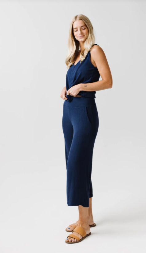 LC RUN- NAVY LOUNGE TANK - Like A Duchess