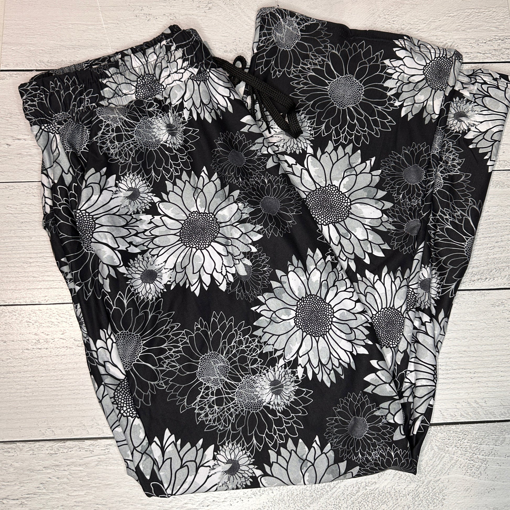 Sunflower Black & White - Lounge Pants - Like A Duchess