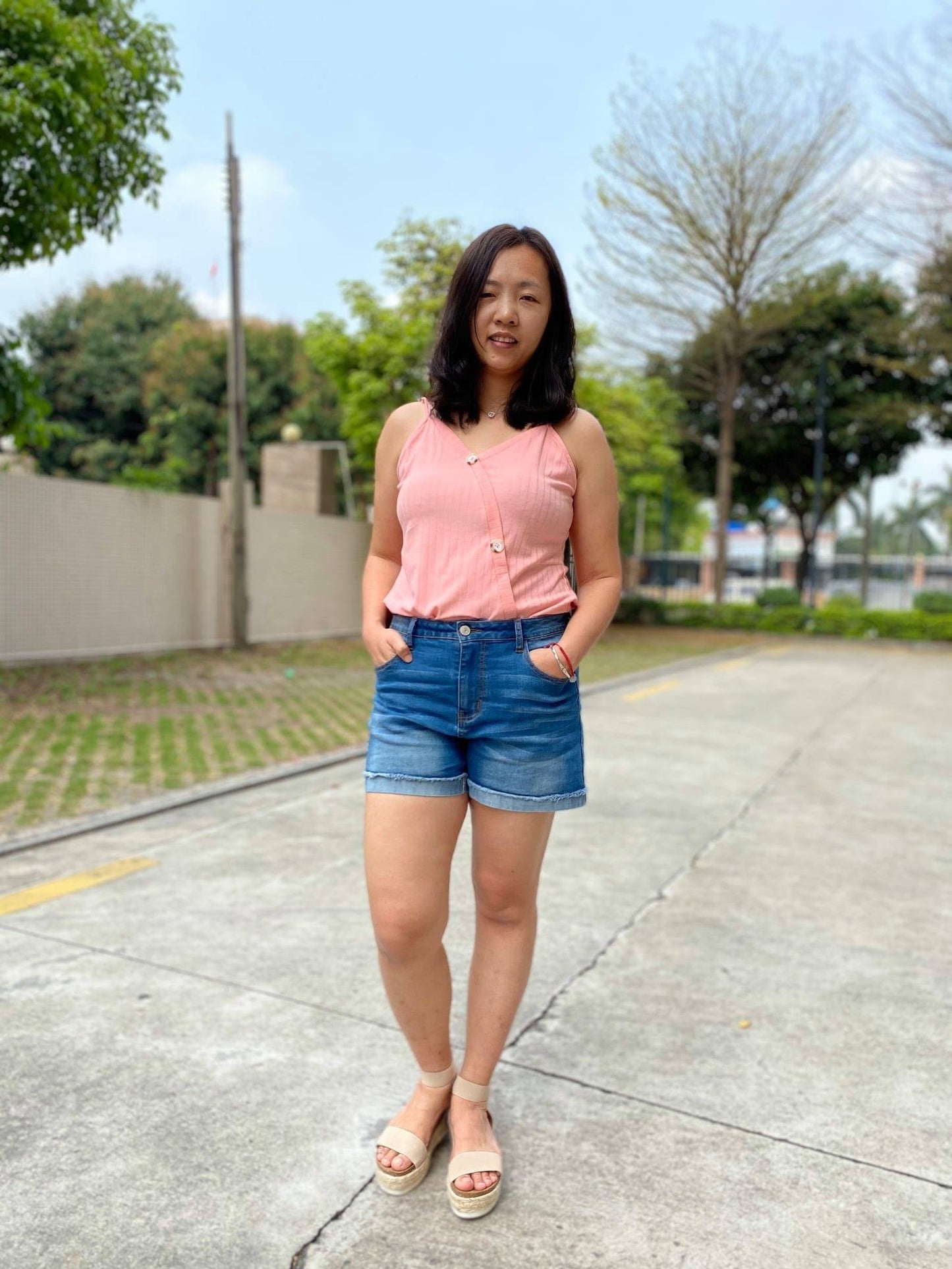 NON DISTRESSED DENIM SHORTS