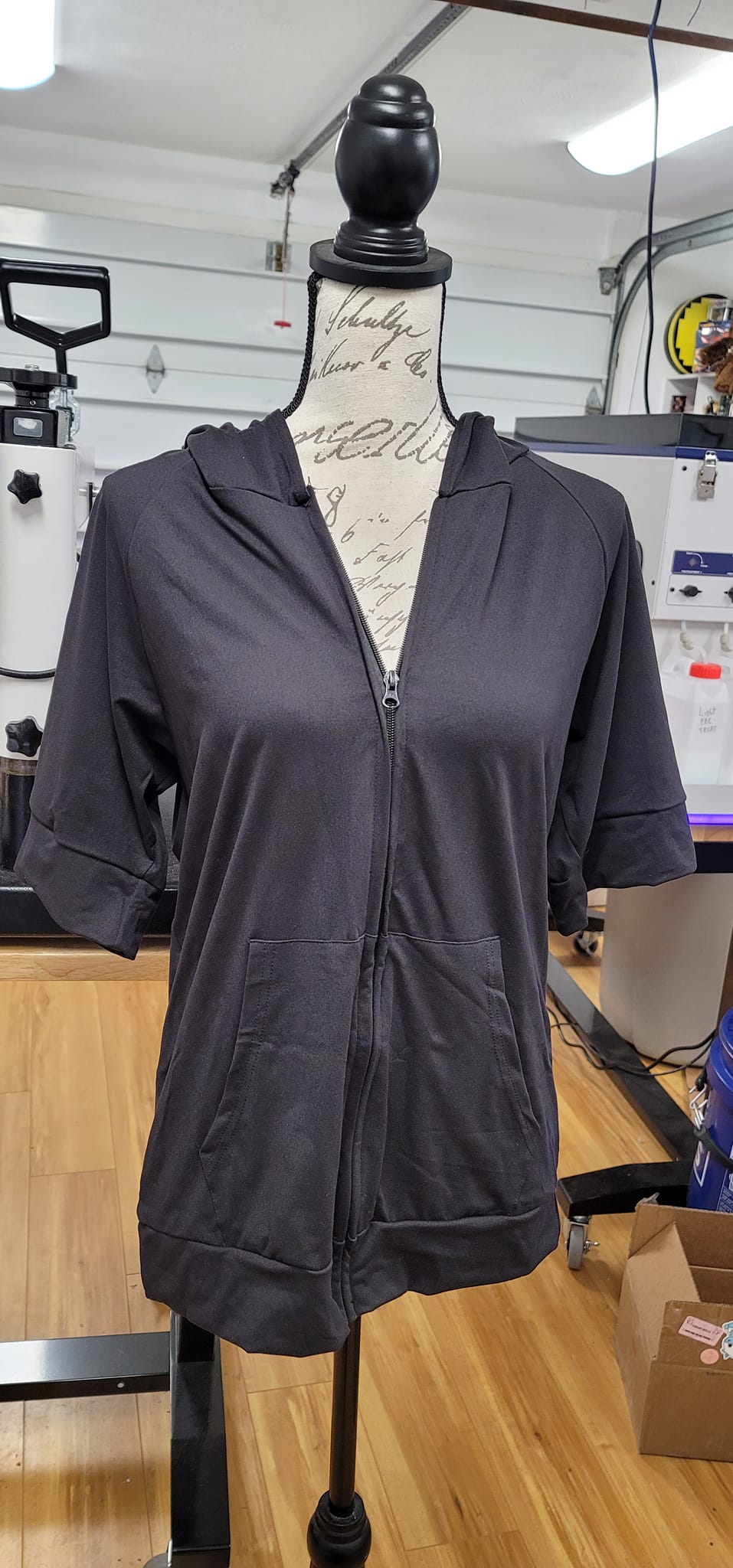 LC RUN- NAVY SHORT SLEEVE HOODED JACKET - Like A Duchess