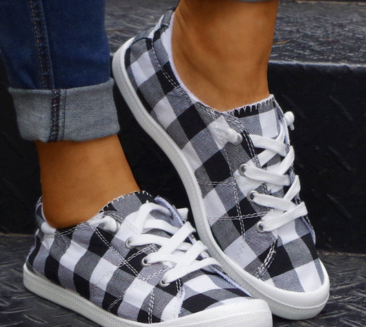 SUMMER SNEAKER -BLACK PLAID - Like A Duchess