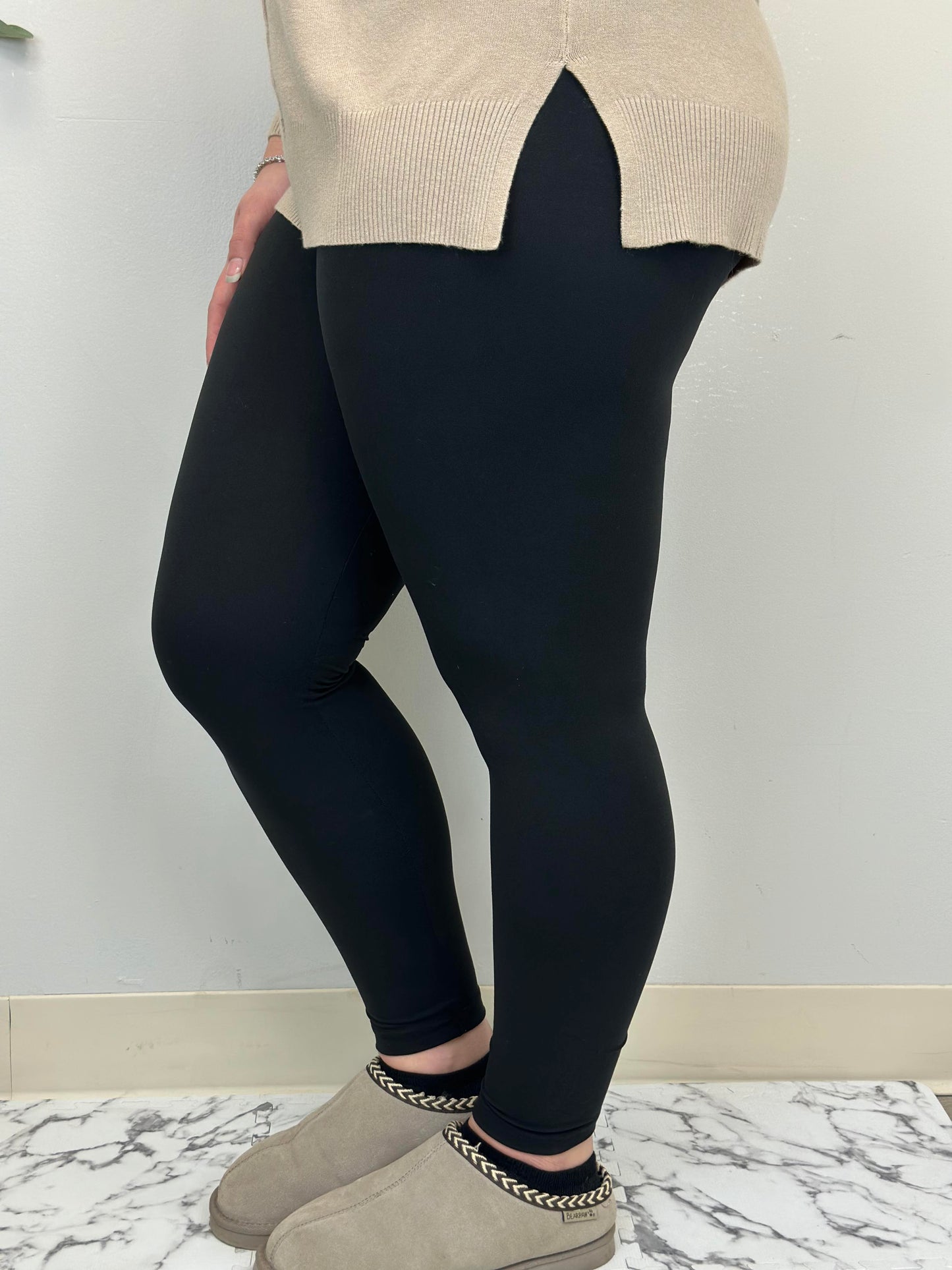 Black Leggings w/ NO Pockets - Like A Duchess