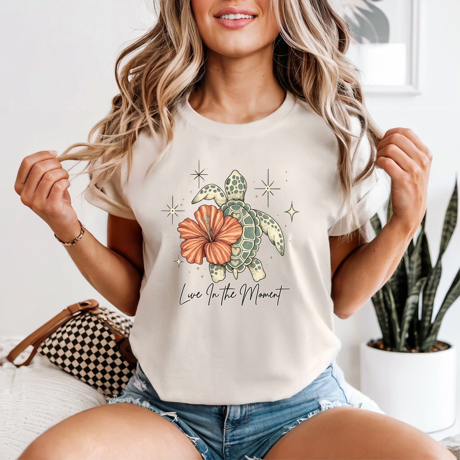 Live In The Moment Tshirt - Like A Duchess