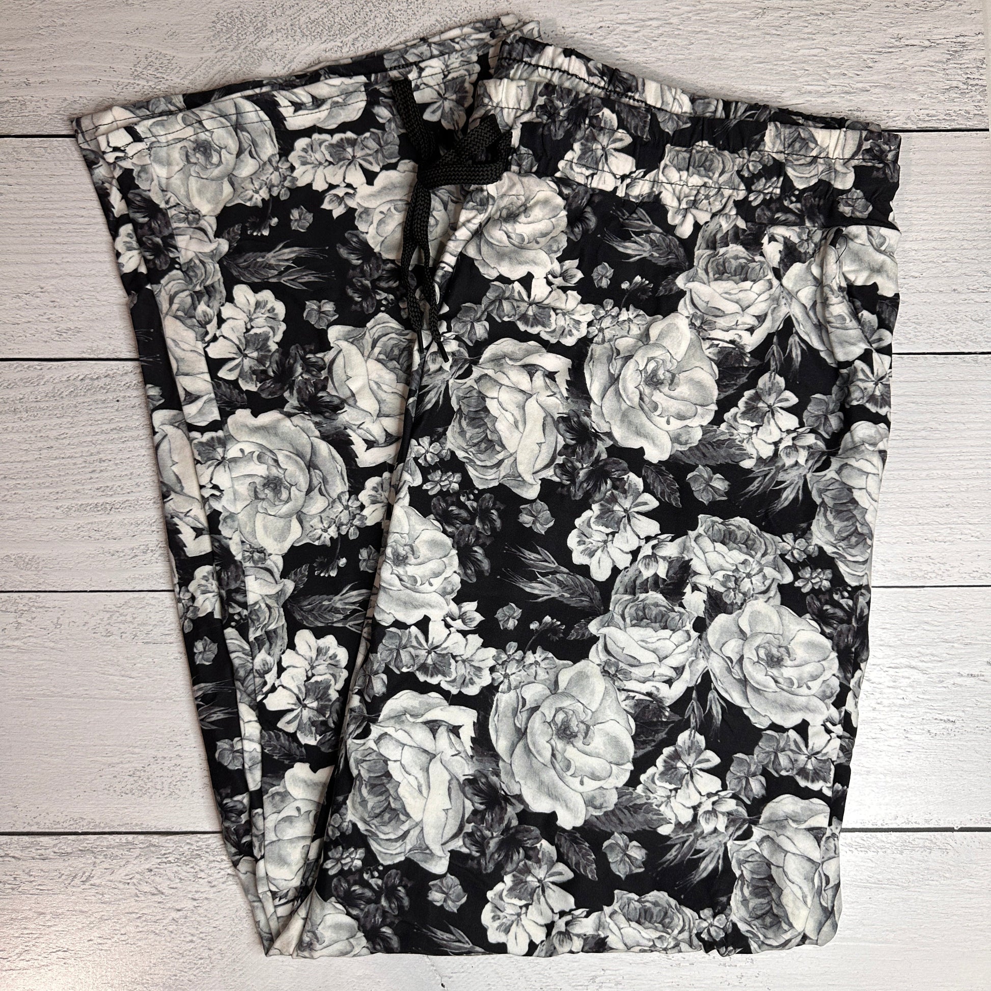 Black & White Roses - Lounge Pants - Like A Duchess