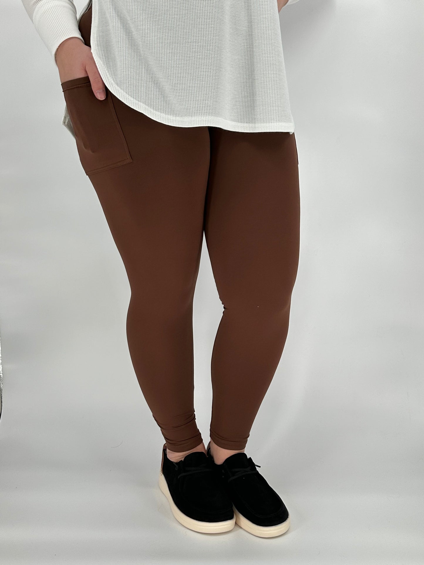 True Brown Leggings/Capri w/ Pockets! - Like A Duchess