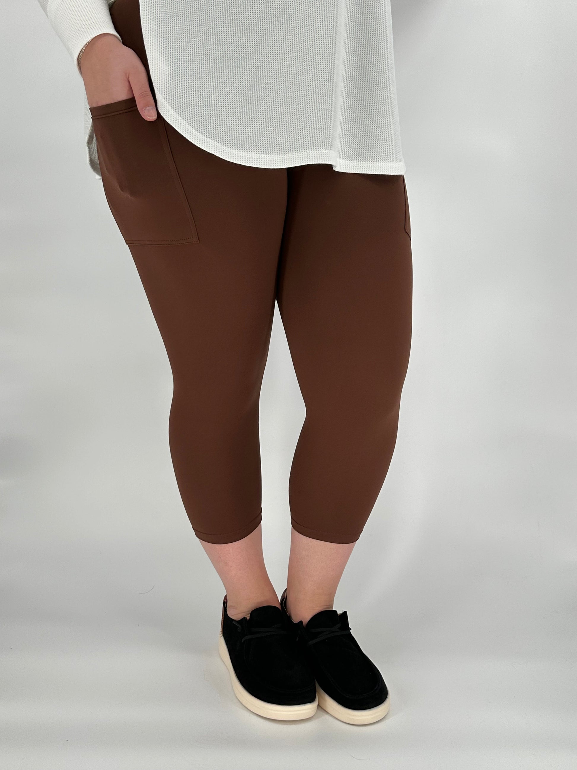 True Brown Leggings/Capri w/ Pockets! - Like A Duchess