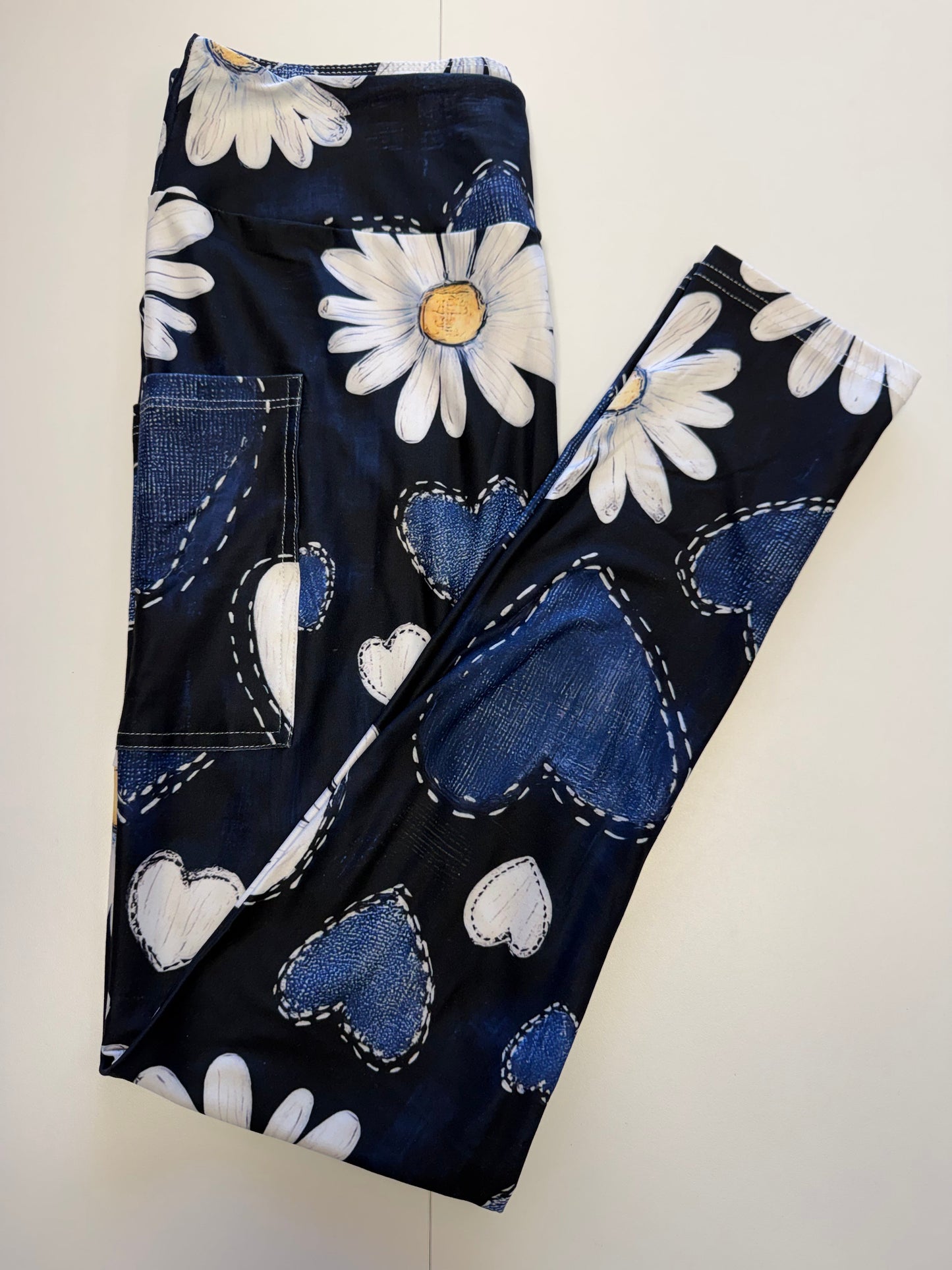 Midnight Daisy Love Leggings w/ Pockets *RTS - Like A Duchess