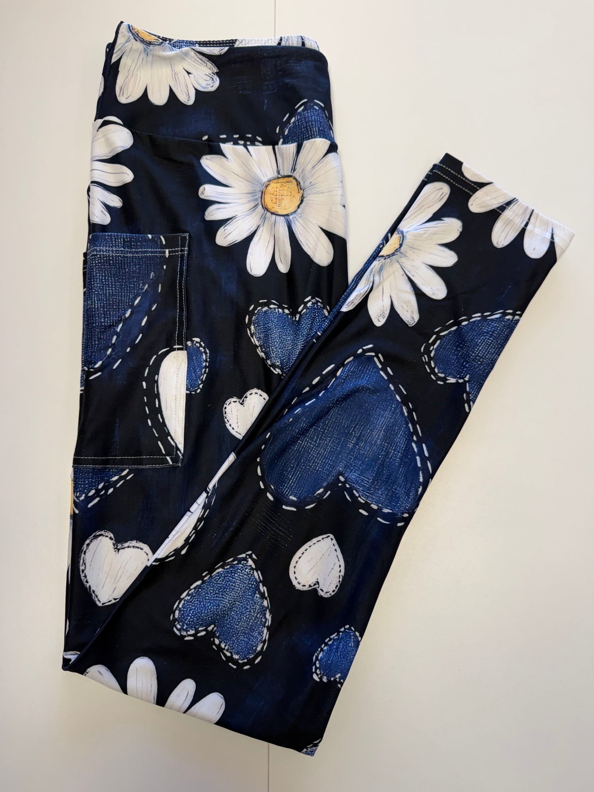 Midnight Daisy Love Leggings w/ Pockets *RTS - Like A Duchess