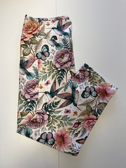 Blissful Hummingbird Capri w/ Pockets *RTS