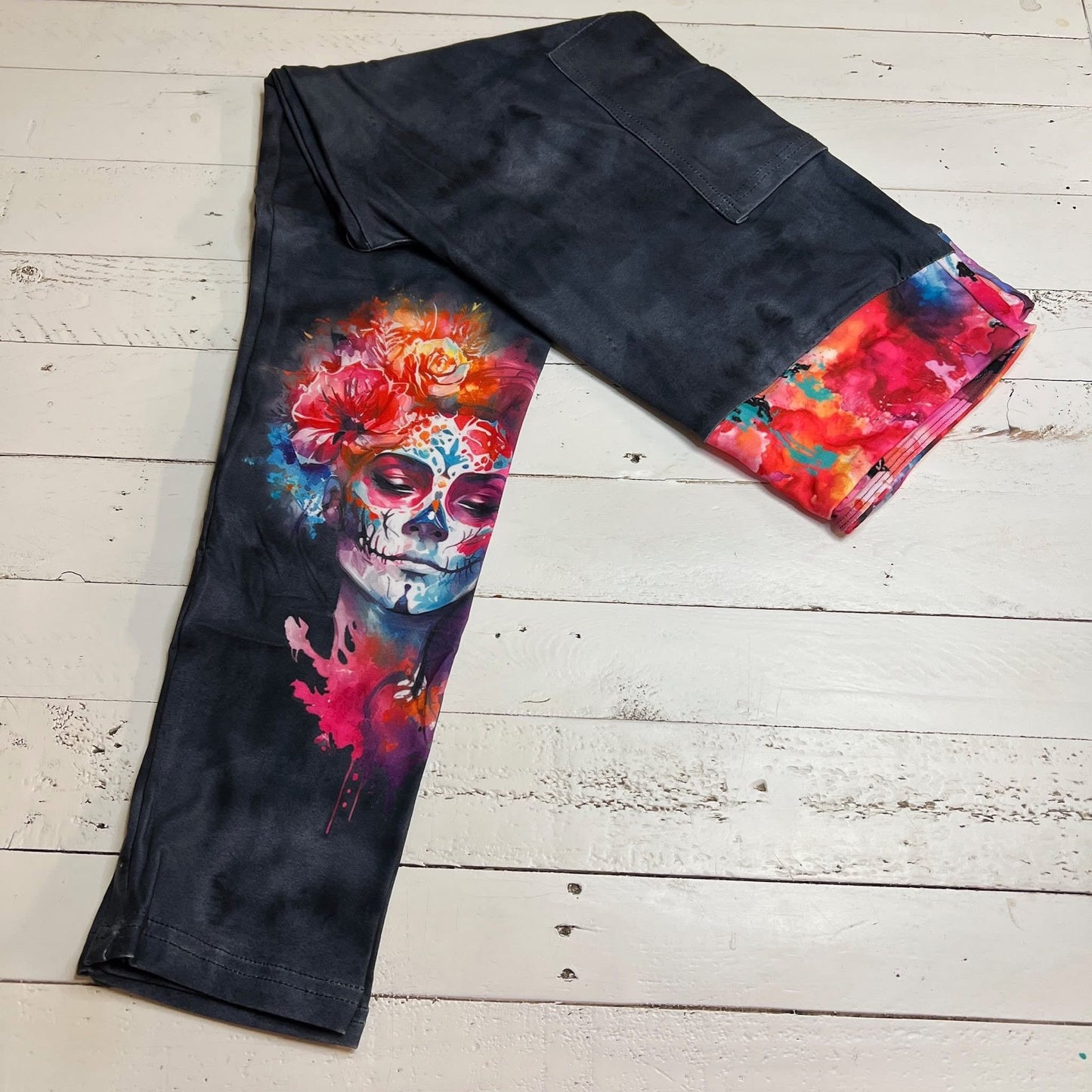 Painted Lady - Leggings with Pockets - Like A Duchess