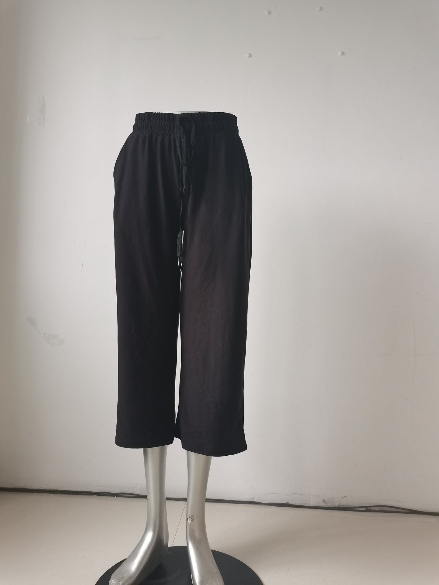LC RUN-BLACK LOUNGER CAPRI-2 CHOICES - Like A Duchess