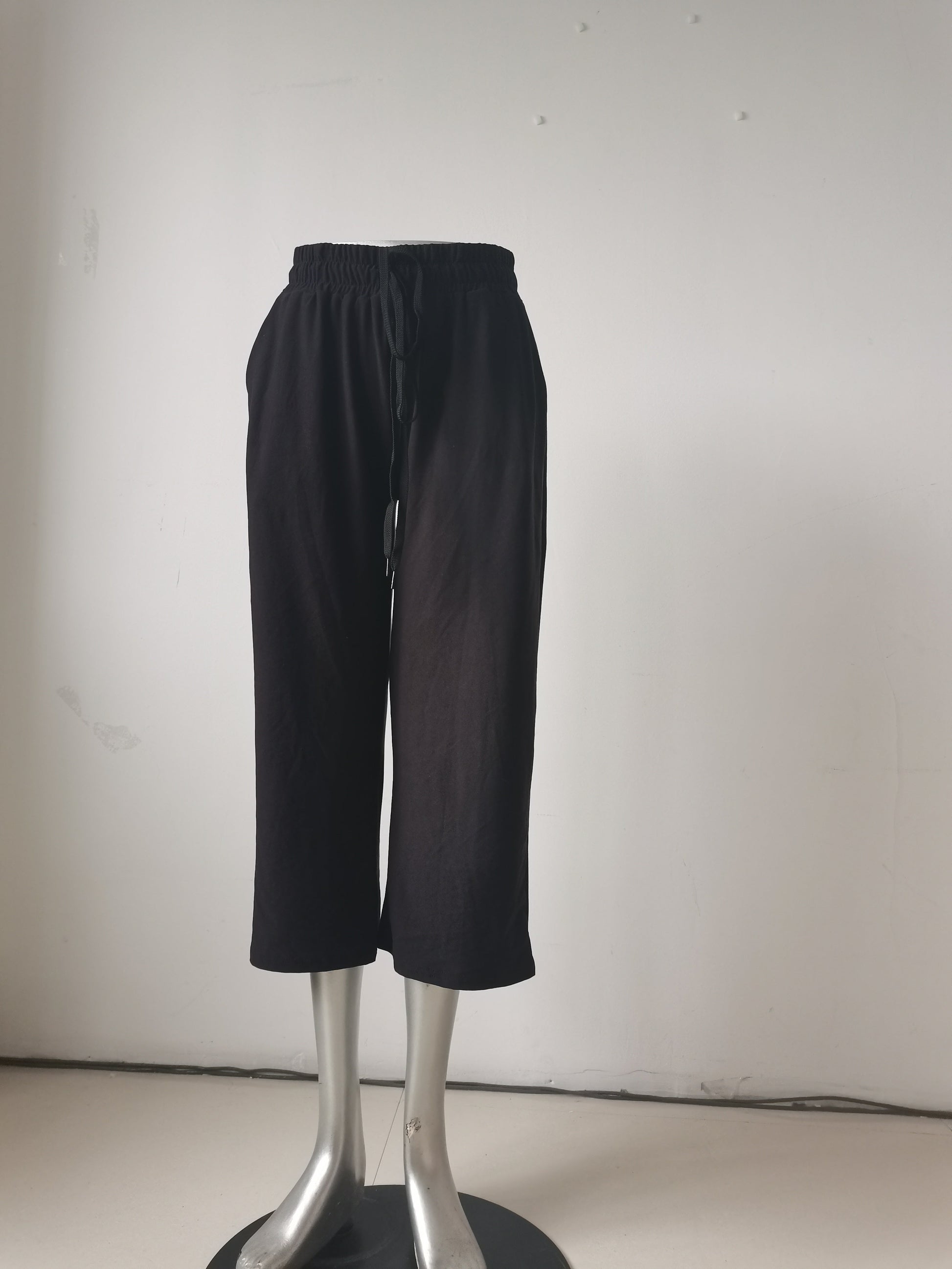 LC RUN-BLACK LOUNGER CAPRI-2 CHOICES - Like A Duchess