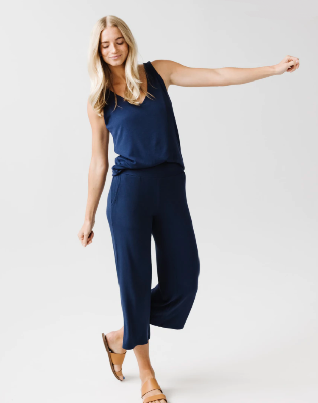 LC RUN- NAVY LOUNGE TANK - Like A Duchess